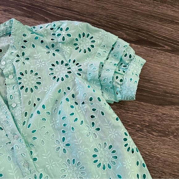 J. Crew Puff-sleeve popover top in eyelet - Picture 4 of 6